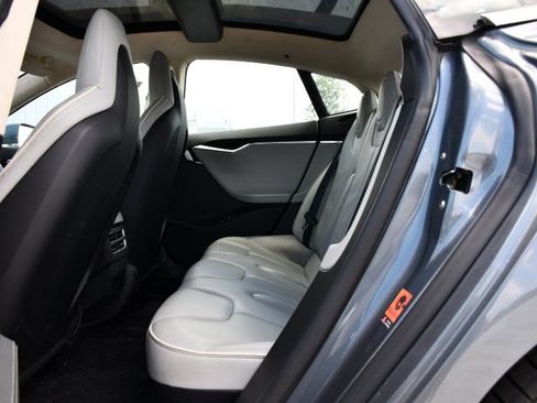 Used 2014 Tesla Model S RWD image 16