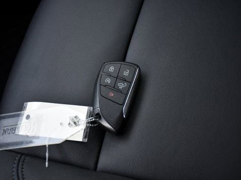 Used 2024 Chevrolet Silverado 1500 LT Trail Boss w/ Convenience Package II AWD/4WD image 22