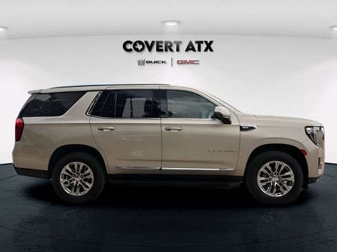 Used 2023 GMC Yukon SLT w/ SLT Luxury Package AWD/4WD image 8