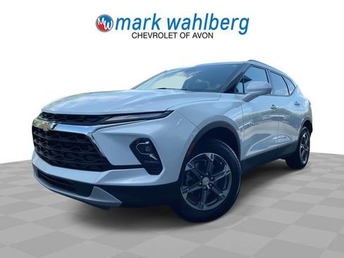 Certified 2025 Chevrolet Blazer LT w/ Convenience Package FWD image 1