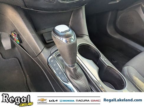 Used 2017 Chevrolet Cruze LT w/ Convenience Package image 23