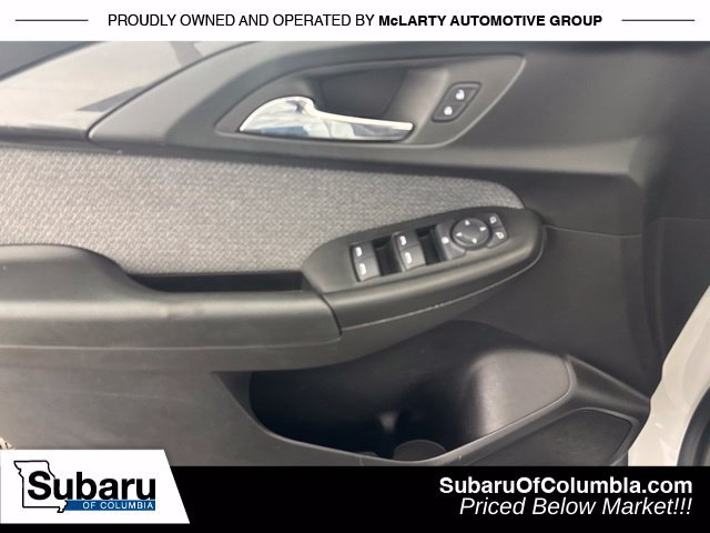 Used 2023 Chevrolet TrailBlazer LT FWD image 23
