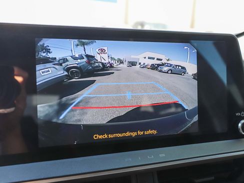 Used 2023 Toyota Prius Prime Premium image 27