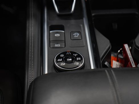 Used 2022 Nissan Pathfinder Platinum w/ Lighting Package (N92) AWD/4WD image 22