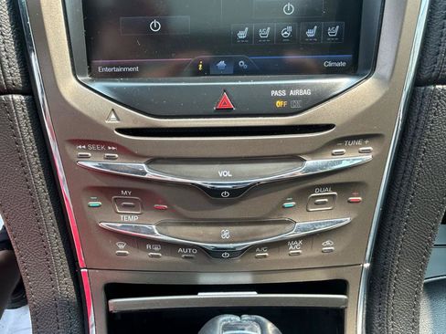 Used 2014 Lincoln MKX AWD w/ Equipment Group 101A image 24