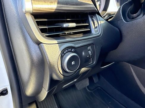 Used 2019 Buick Envision Essence AWD/4WD image 18