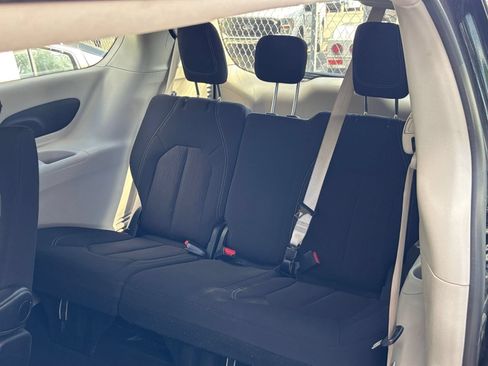 Used 2024 Chrysler Voyager LX FWD image 30