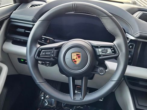 New 2025 Porsche Macan 4S Electric image 15