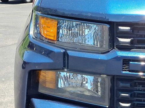 Used 2021 Chevrolet Silverado 1500 Custom AWD/4WD image 9