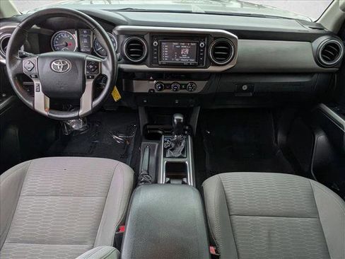 Used 2016 Toyota Tacoma SR5 w/ Towing Package image 17