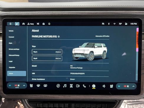 Used 2023 Rivian R1S Adventure image 31