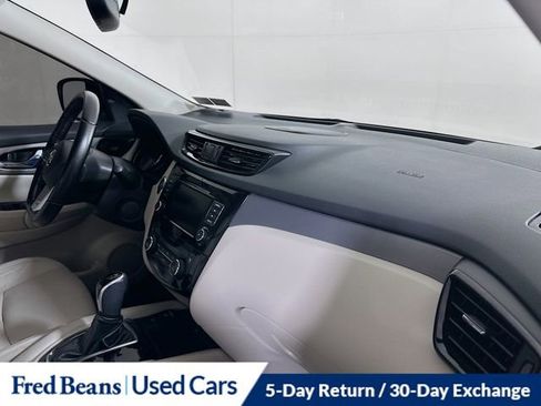 Certified 2020 Nissan Rogue Sport SL w/ Premium Package image 32