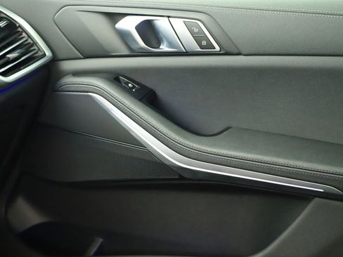 Used 2022 BMW X5 sDrive40i w/ Premium Package RWD image 31