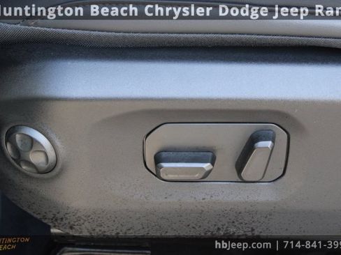 Used 2025 Jeep Wrangler Unlimited Rubicon 4xe image 37