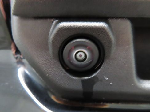 Used 2024 GMC Canyon AT4X image 36