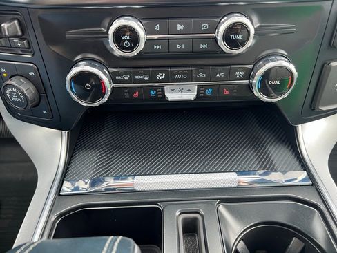 Used 2023 Ford F150 Limited image 31