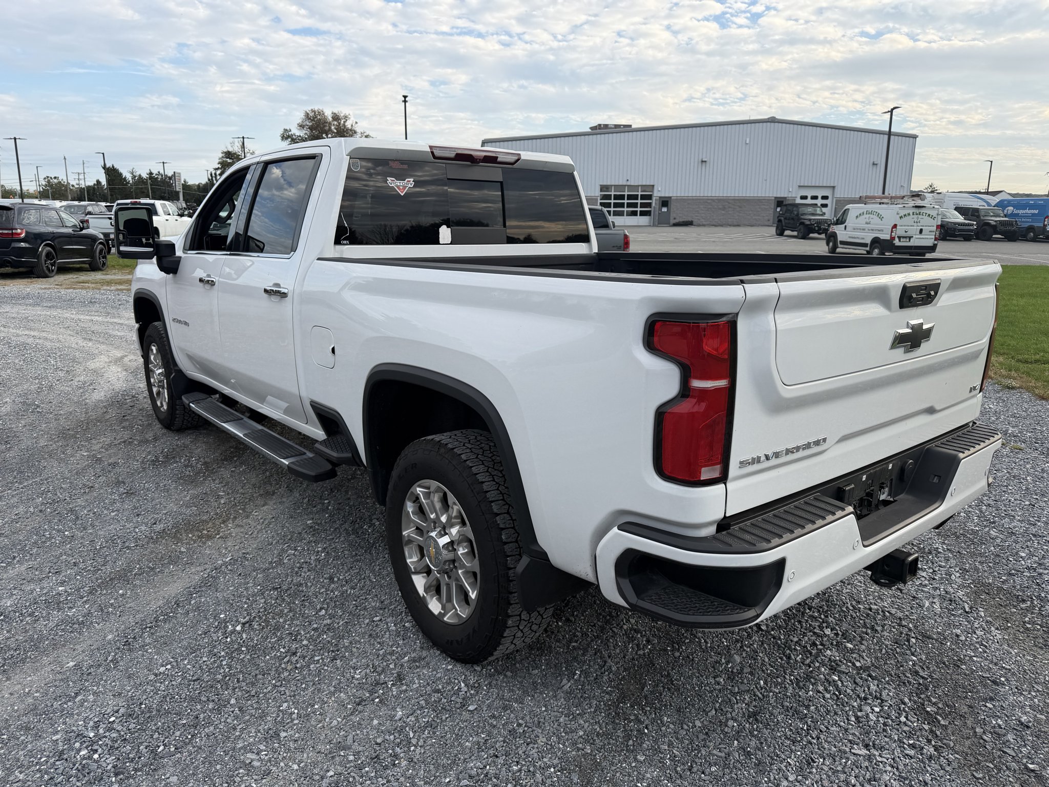 Used 2025 Chevrolet Silverado 2500 LTZ w/ Z71 Chrome Sport Edition AWD/4WD image 4