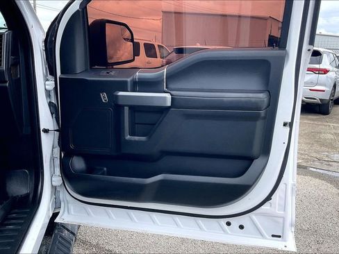 Used 2018 Ford F150 XLT w/ Equipment Group 302A Luxury AWD/4WD image 29