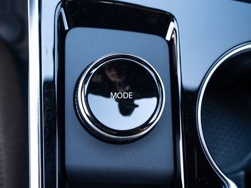 New 2026 Chevrolet Equinox ACTIV w/ LPO, Floor Liner Package image 28