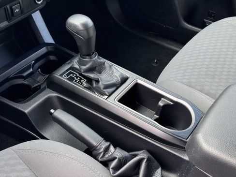 Used 2021 Toyota Tacoma SR image 11