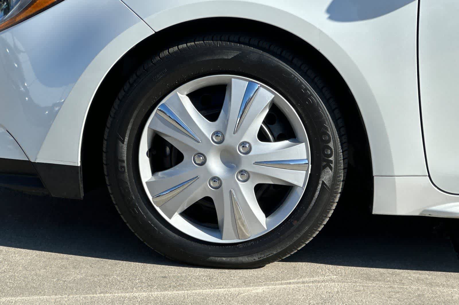 Used 2025 Toyota Corolla LE FWD image 63