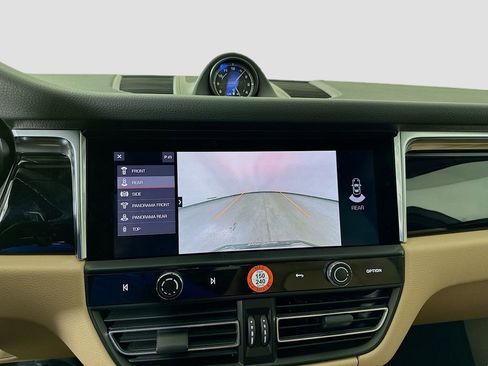 Used 2026 Porsche Macan image 17