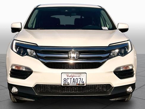 Used 2017 Honda Pilot EX image 3