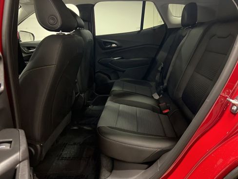 New 2026 Chevrolet Trax LT image 9