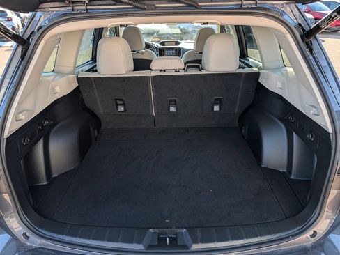 Used 2023 Subaru Forester Premium image 18