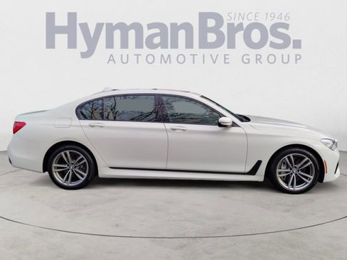 Used 2019 BMW 750i xDrive image 2