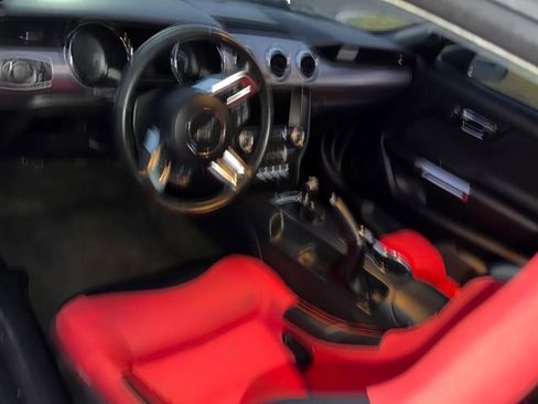 Used 2017 Ford Mustang GT image 19