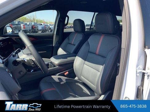 New 2026 Chevrolet Traverse RS AWD/4WD image 13