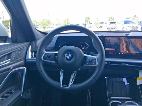 Used 2026 BMW X1 xDrive28i w/ M Sport Package AWD/4WD image 10