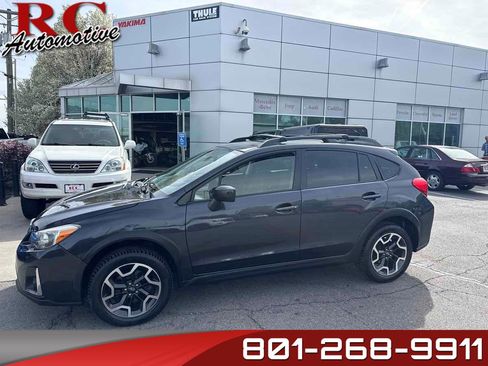 Used 2017 Subaru Crosstrek 2.0i Premium w/ Moonroof Package image 1