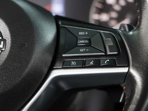 Used 2023 Nissan Altima 2.5 SR FWD image 14