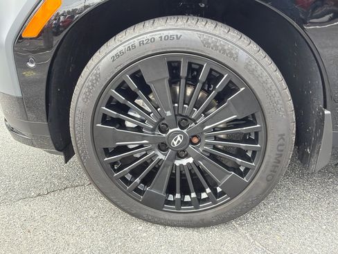 Certified 2025 Hyundai Santa Fe Calligraphy image 11