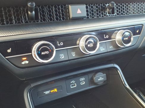 Used 2025 Honda CR-V Sport-L image 30