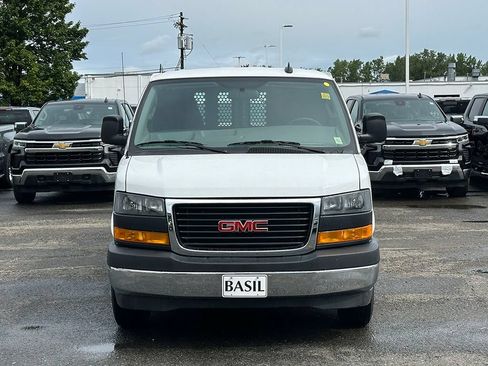 Used 2025 GMC Savana 2500 w/ Driver Convenience Package RWD image 9