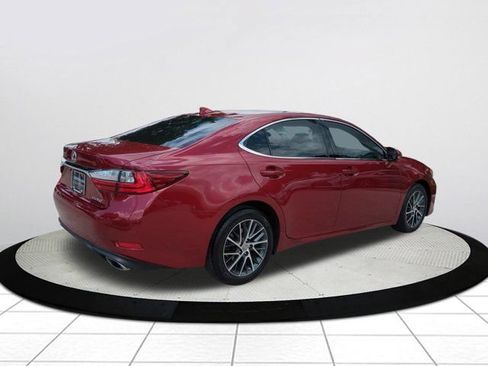 Used 2017 Lexus ES 350 FWD image 3