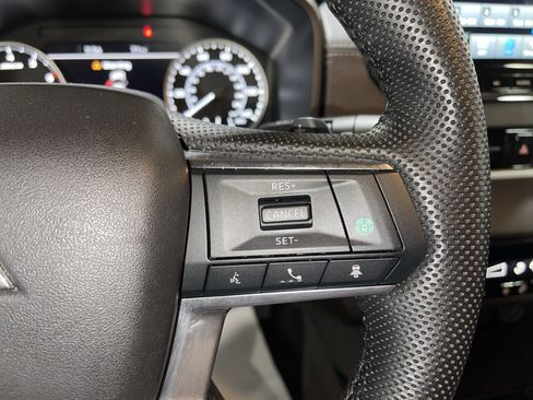 Used 2023 Mitsubishi Outlander SE image 20