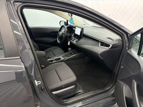 Used 2025 Toyota Corolla LE FWD image 14