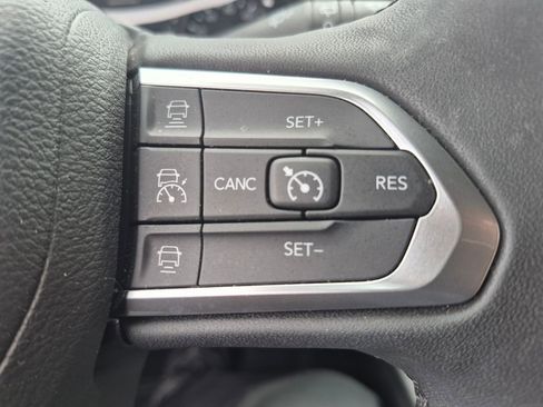 Used 2023 Jeep Compass Limited w/ Elite Group AWD/4WD image 23