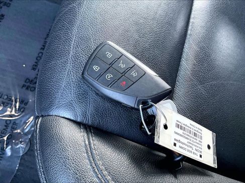 Used 2023 Chevrolet Suburban LT image 10