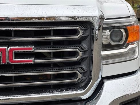 Used 2017 GMC Sierra 2500 2WD Crew Cab image 49