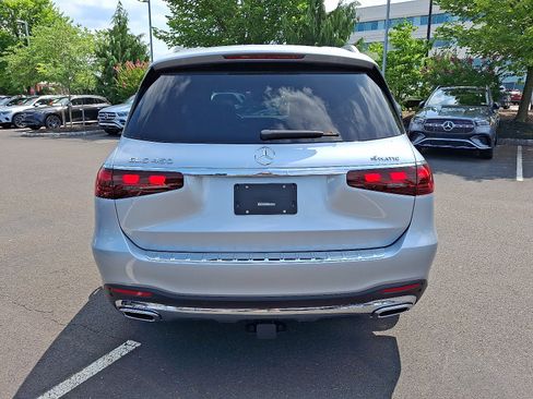 New 2025 Mercedes-Benz GLS 450 4MATIC image 5
