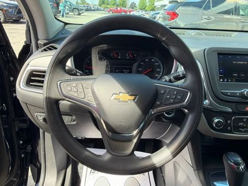 Used 2021 Chevrolet Equinox LS w/ LS Convenience Package FWD image 15