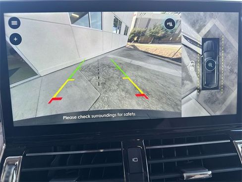 Used 2024 Lincoln Navigator Reserve image 18