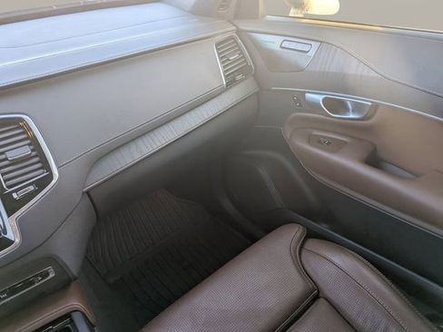 Used 2024 Volvo XC90 B6 Ultimate w/ Protection Package Premier image 16