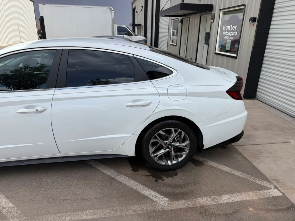 Used 2021 Hyundai Sonata SEL w/ Preferred Accessory Package FWD image 4