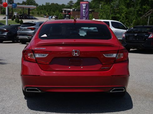 Used 2020 Honda Accord Sport image 4
